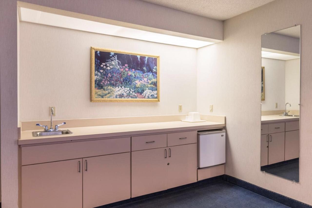 Quality Express Inn & Suites Mineral Wells Zewnętrze zdjęcie
